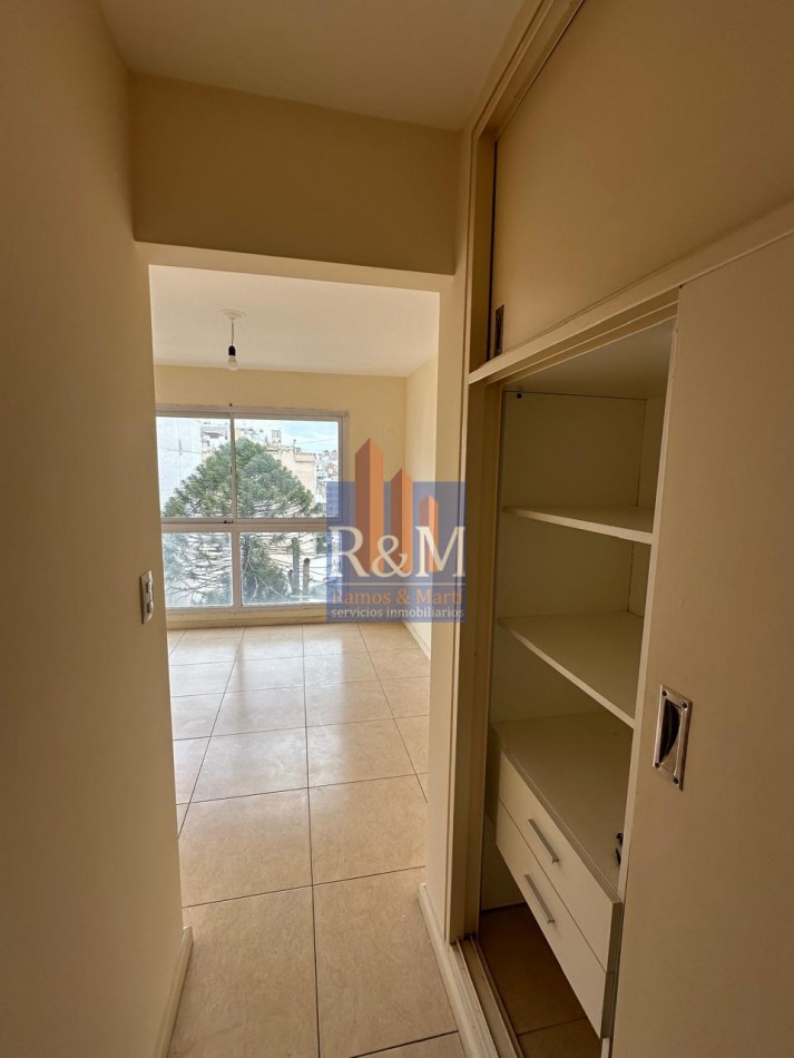 CENTRO: DPTO 1D CON BALCON MTS CAÑADA