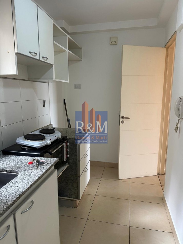 CENTRO: DPTO 1D CON BALCON MTS CAÑADA