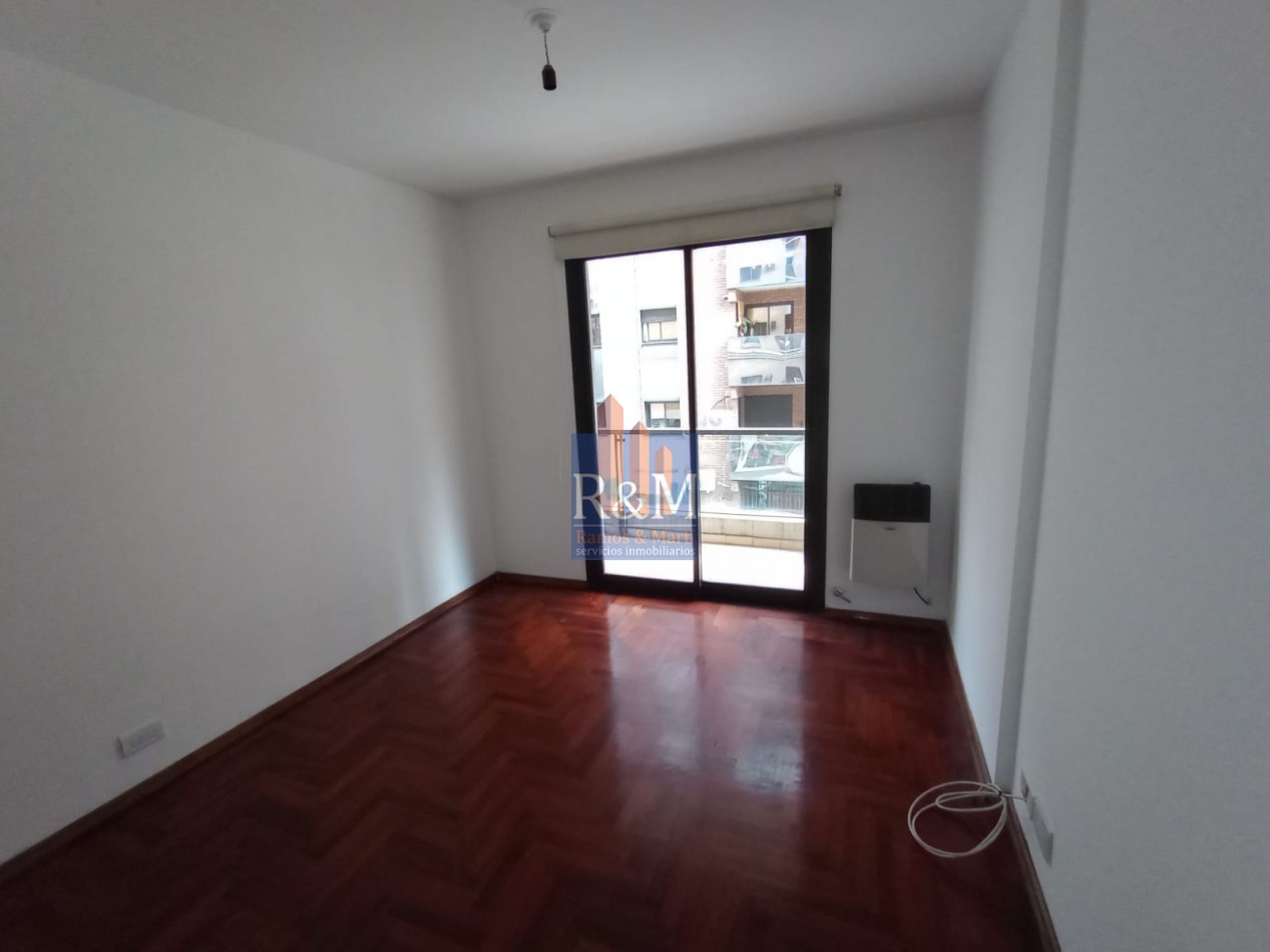 NUEVA CORDOBA: DPTO 2D CON BALCON Y ESCRITURA