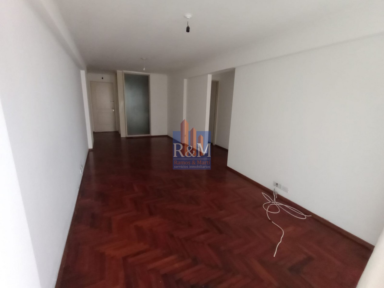 NUEVA CORDOBA: DPTO 2D CON BALCON Y ESCRITURA