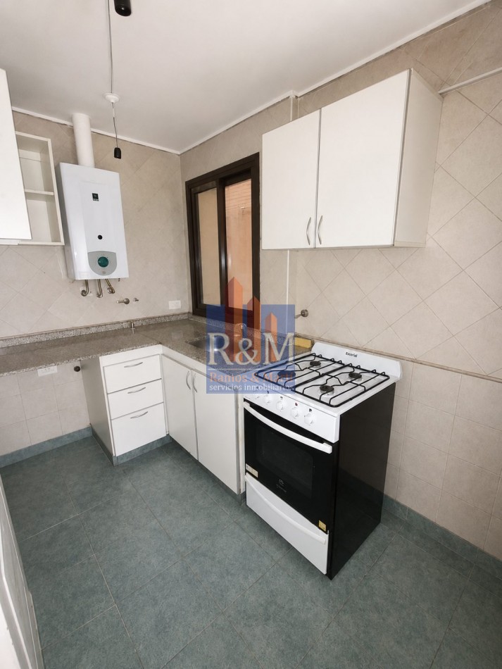 NUEVA CORDOBA: DPTO 2D CON BALCON Y ESCRITURA