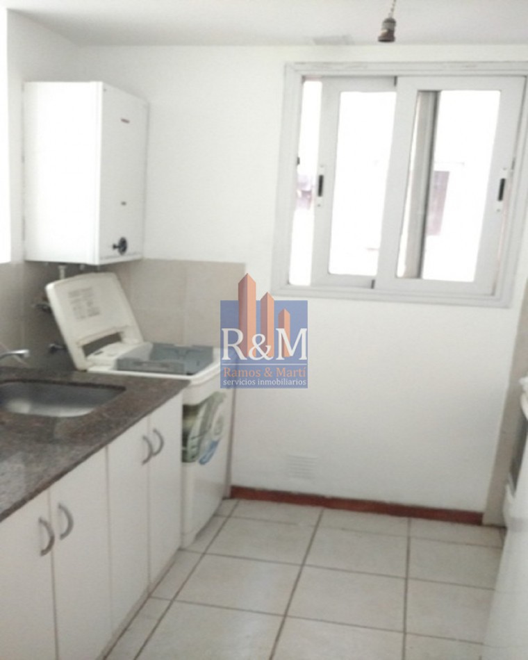 MILENICA UNIVERSITARIA: DPTO 1D CON BALCON Y COCHERA