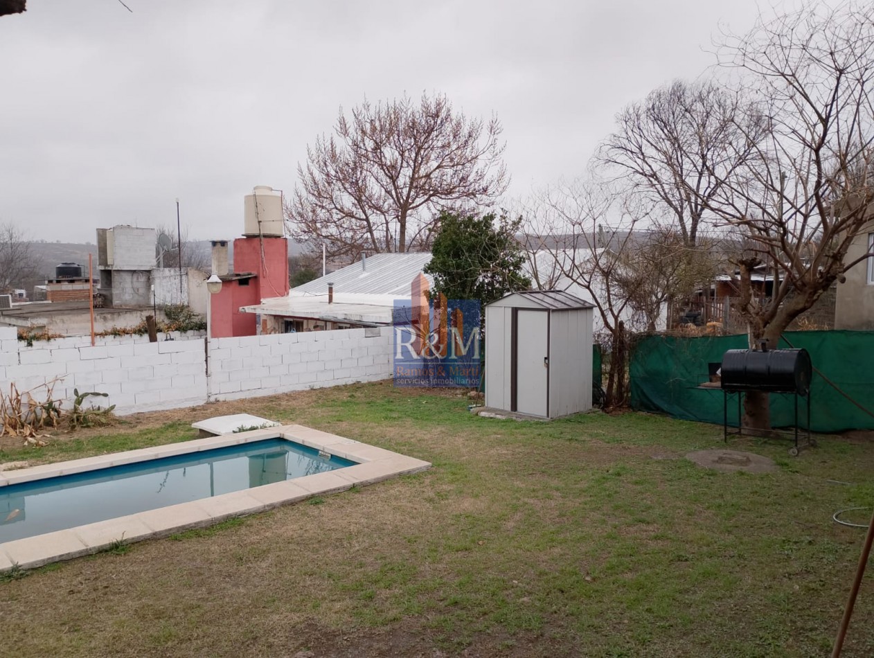 VILLA CAEIRO: CASA 2D CON PILETA
