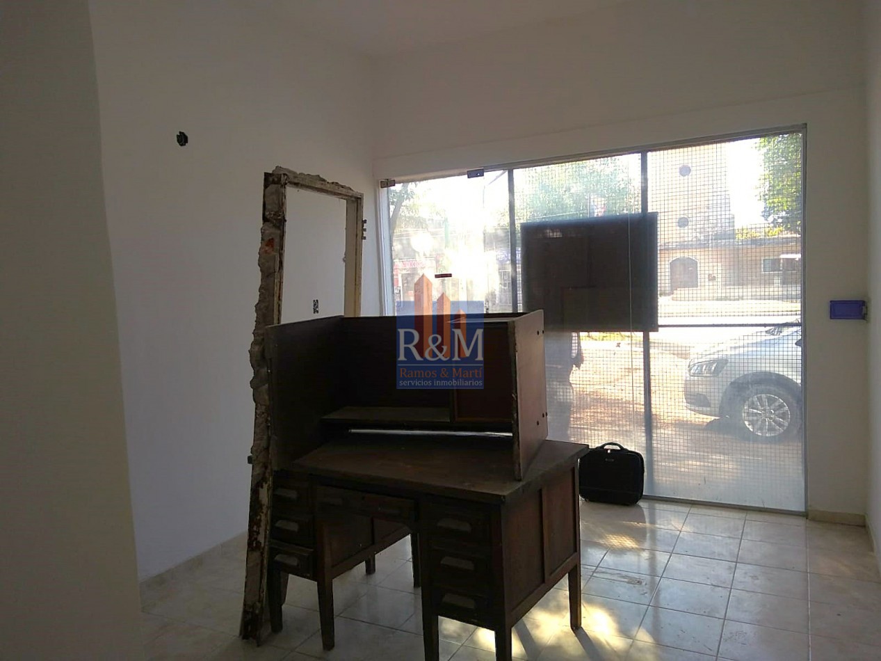 GENERAL MOSCONI: SE ALQUILA LOCAL 18 M2 SOBRE RANCAGUA