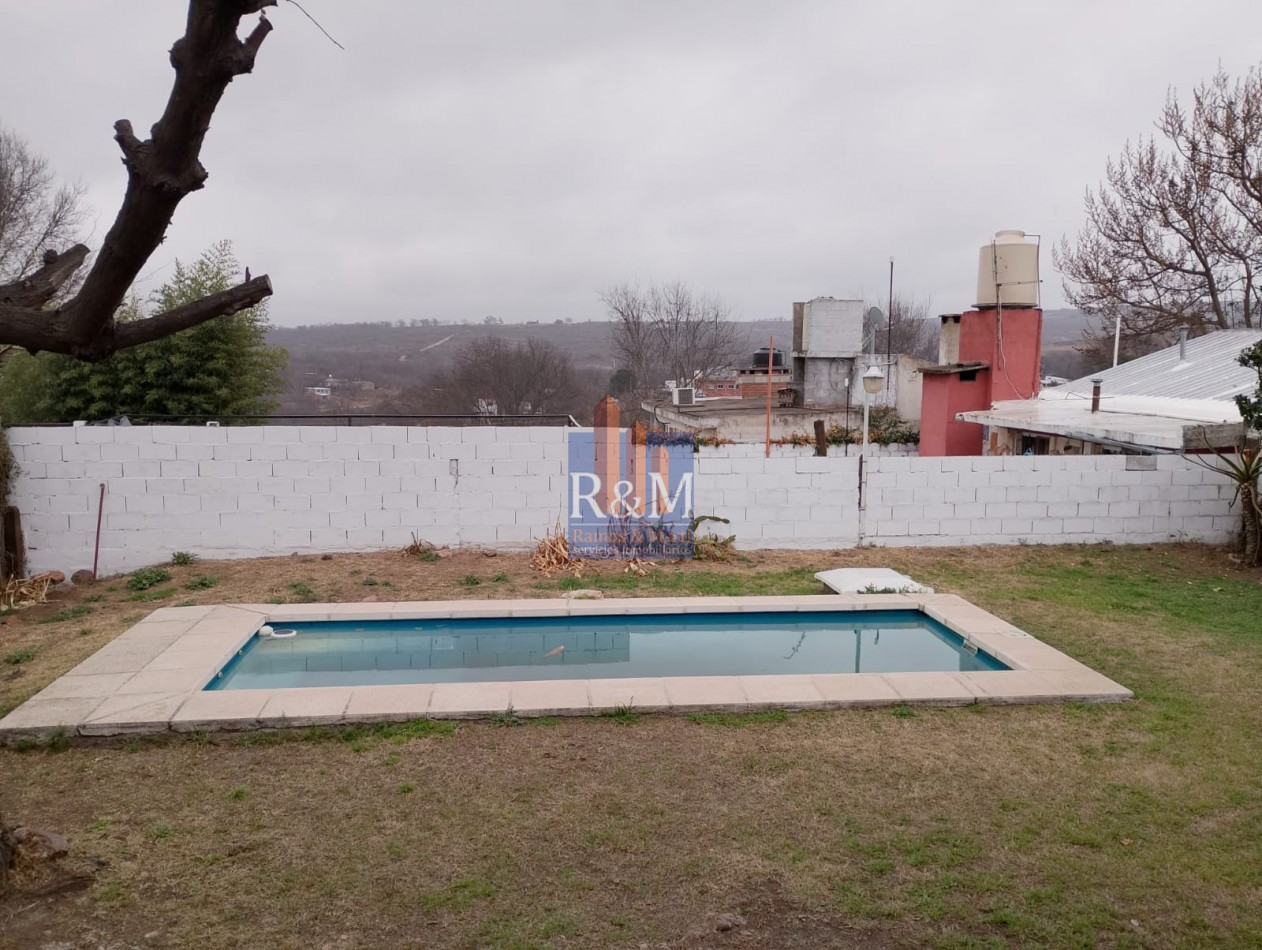 VILLA CAEIRO: CASA 2D CON PILETA