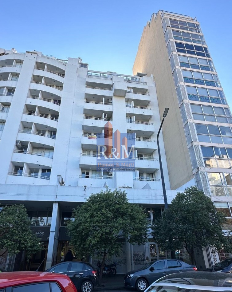 ALBERDI: DPTO 1D BALCON AMPLIO FTE PLAZA COLON