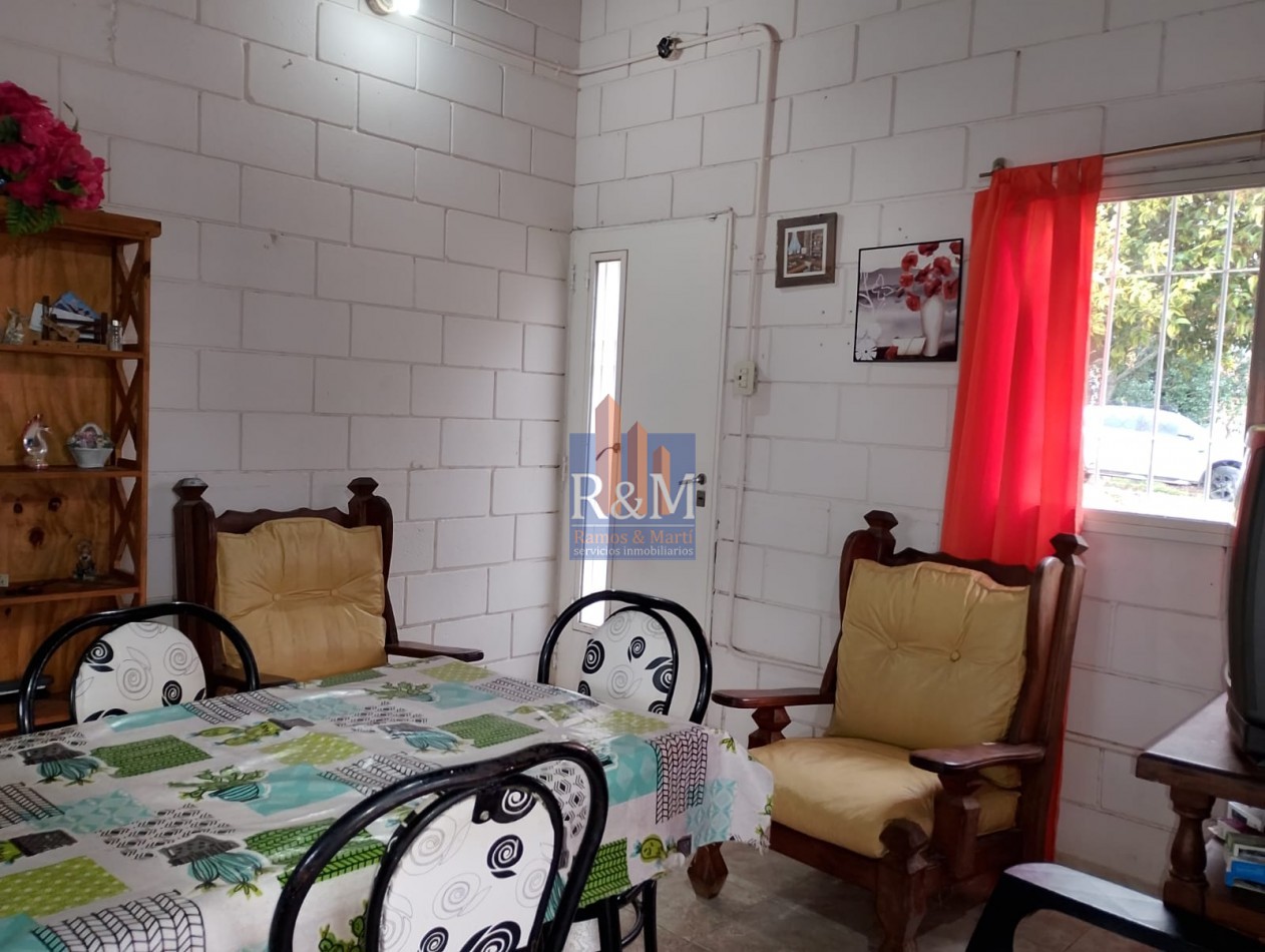 VILLA CAEIRO: CASA 2D CON PILETA