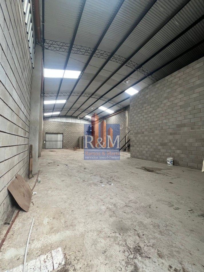 PRIMERO DE MAYO: GALPON DE 250 M2