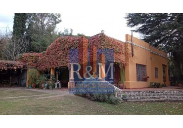 SALSIPUEDES: CASA 2D CON GRAN PARQUE